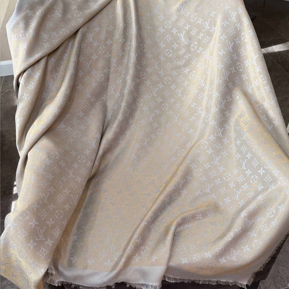 Louis Vuitton Champagne and subtle silver Monogram Shawl